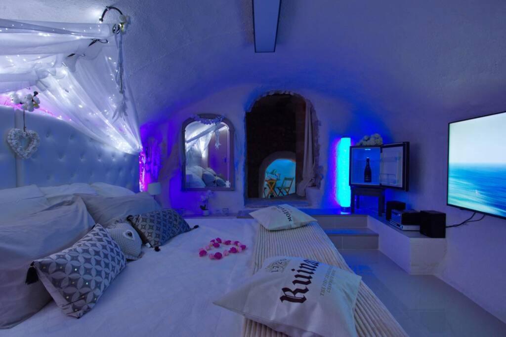 Les Secrets D'Alcove, Nuits Romantiques Avec Spa Aix-en-Provence Exterior photo